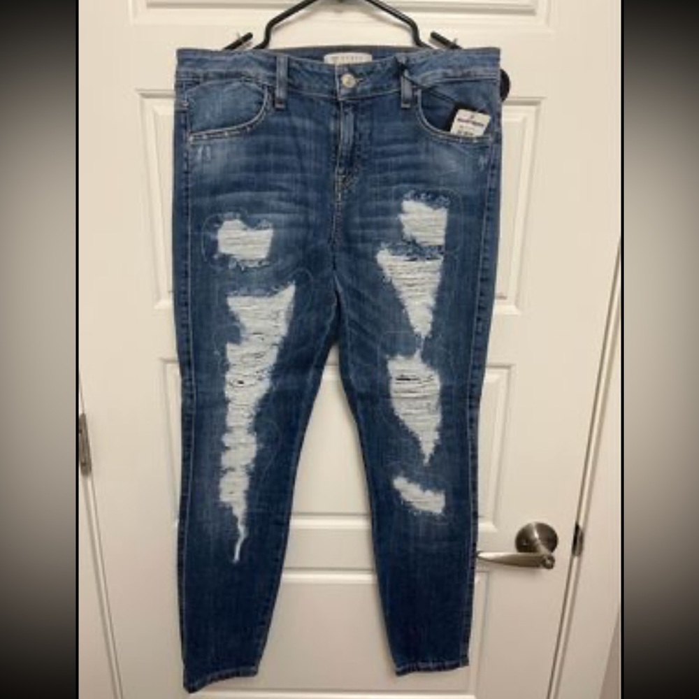 BMWT GUESS distressed skinny jeans